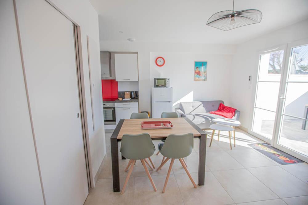 La Fregate Maison Avec Piscine/Parking/Wifi/Plages 5Kms レ・マトゥ エクステリア 写真